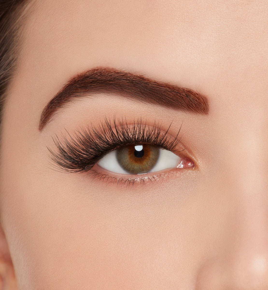 ardell-mega-volume-262-faux-cils-volume-maximal-silhouette-vas-e-paire image 3