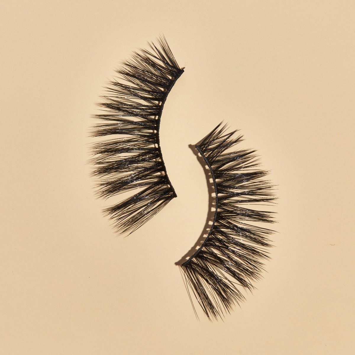 ardell-big-beautiful-lashes-hottie-faux-cils-bandes-volume-moyen-longueurs-20-mm image 4