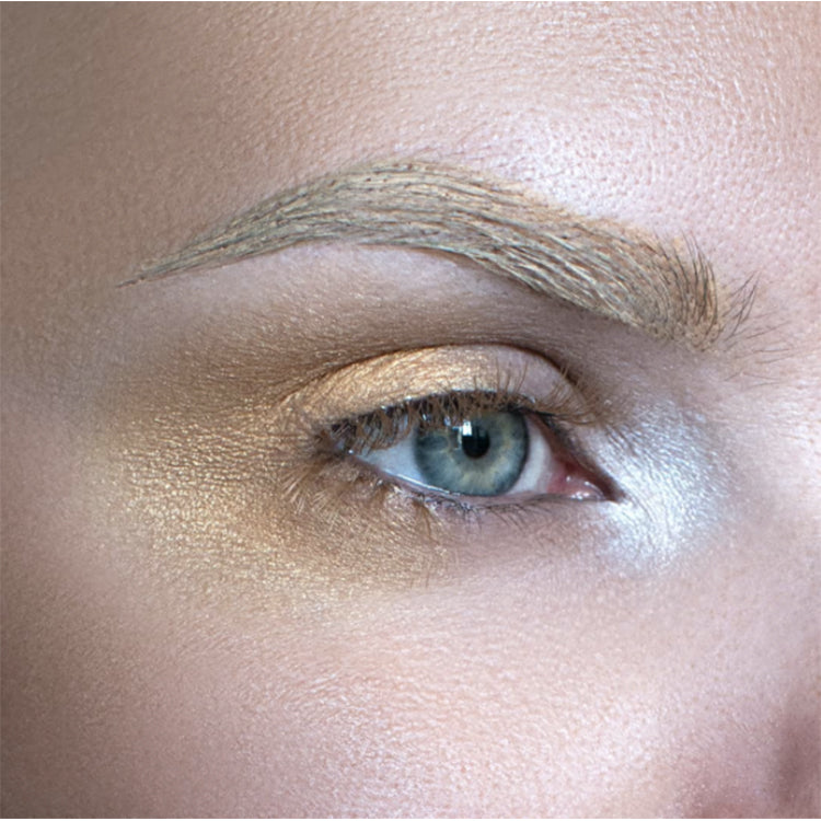 sweed-les-blondes-faux-cils-individuels-blonds-en-3-longueurs-pour-un-look-natur image 5